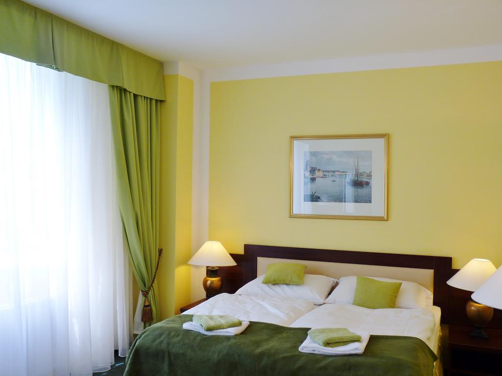 Hotel & Hostel Florian Prague Room photo