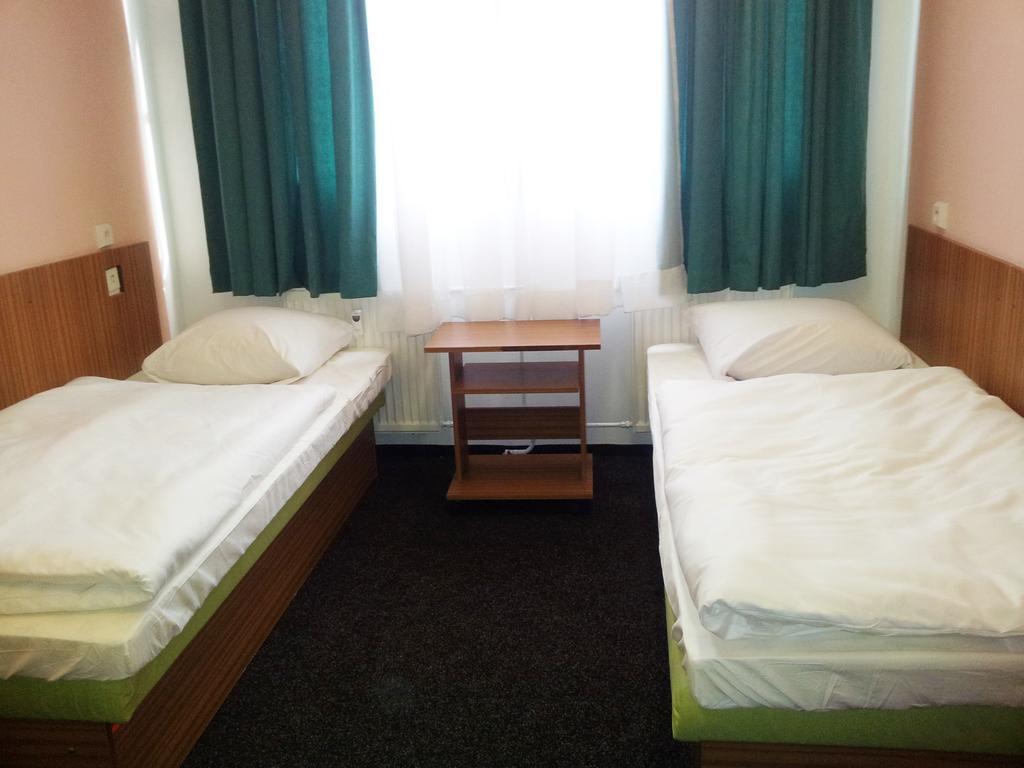 Hotel & Hostel Florian Prague Room photo
